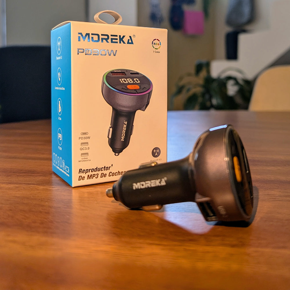 Plug in Trasmisor FM Bluetooth De Carro Moreka CP0073 Plug In 3.1A USB - Imagen 11