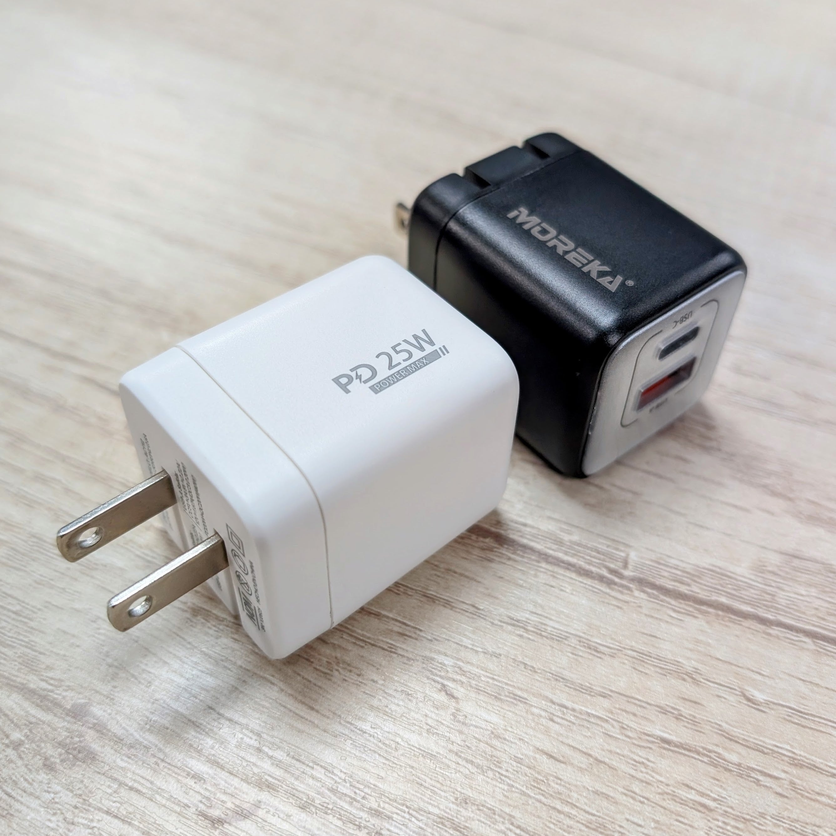 Cubo Cargador 40W 5V- 3A puertos PD20W & QC3.0 20W Clavija plegable Moreka AC112 - Imagen 3