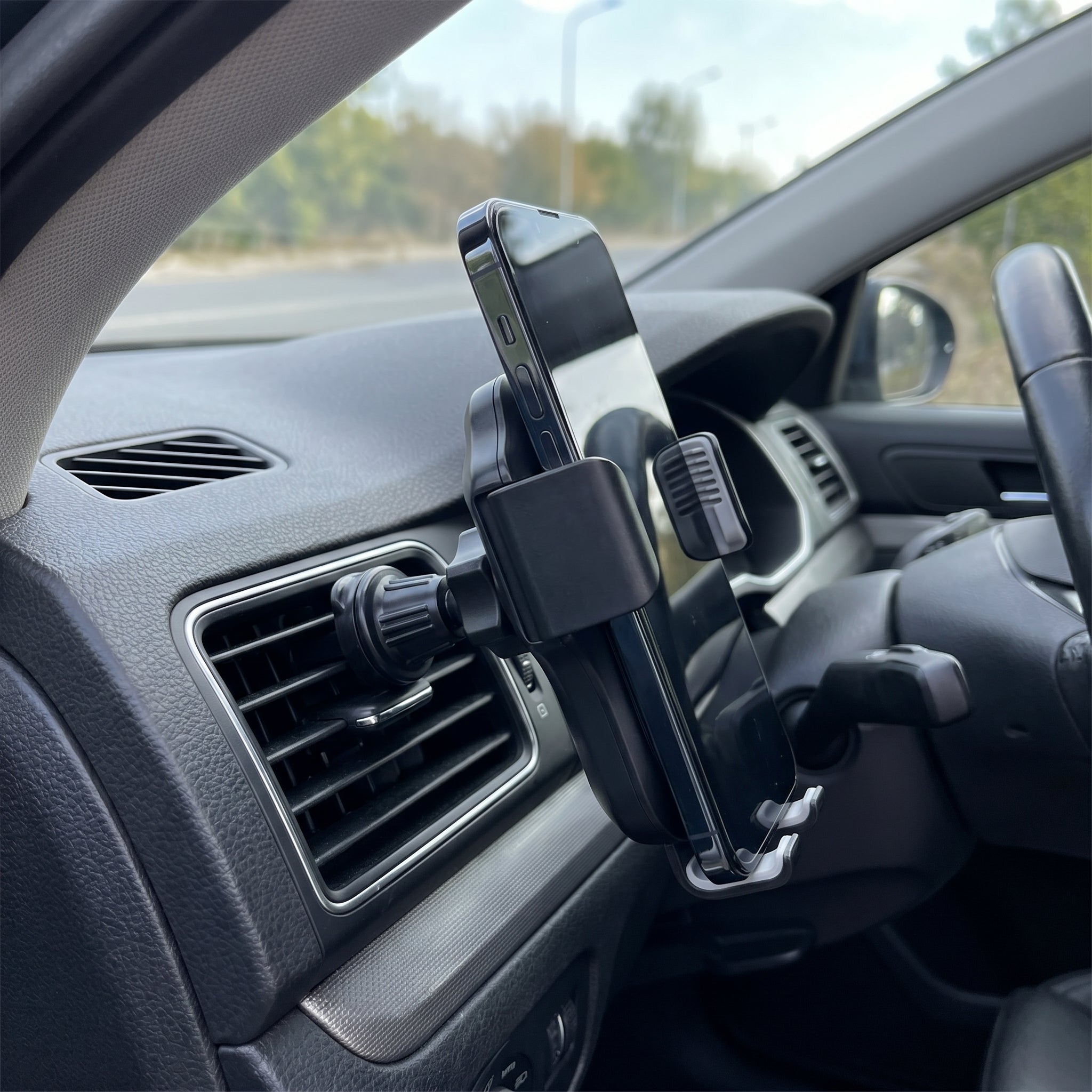Soporte de Coche con Carga Inalámbrica Rápida Moreka ZJ-021 15W Sujeción Automática Inteligente y Clip para Rejilla de Ventilación - Imagen 2
