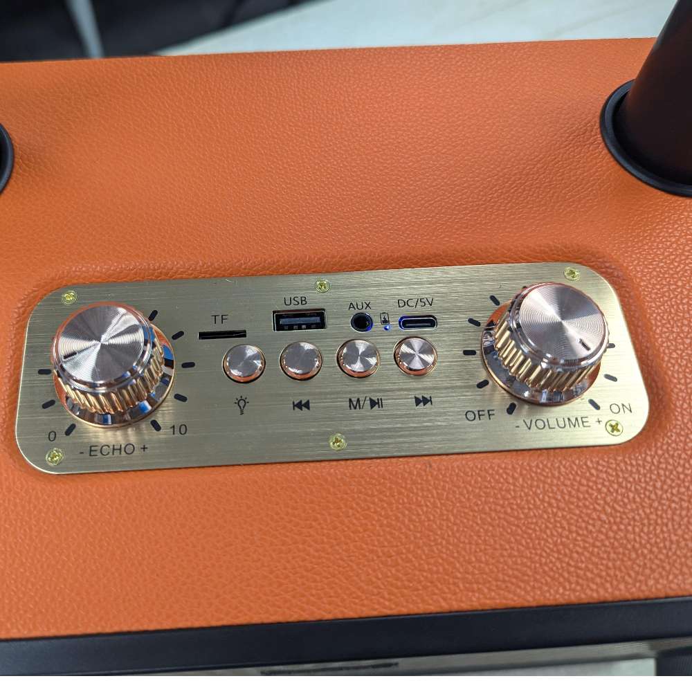 Karaoke Bluetooth FM dual microfonos 30W 3600 mAh RGB Moreka+ A15 - Imagen 4