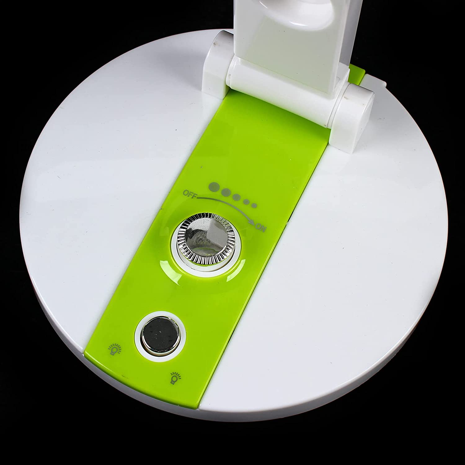 Ventilador 3 aspas Portatil Moreka MF023 Luz Led - Imagen 4